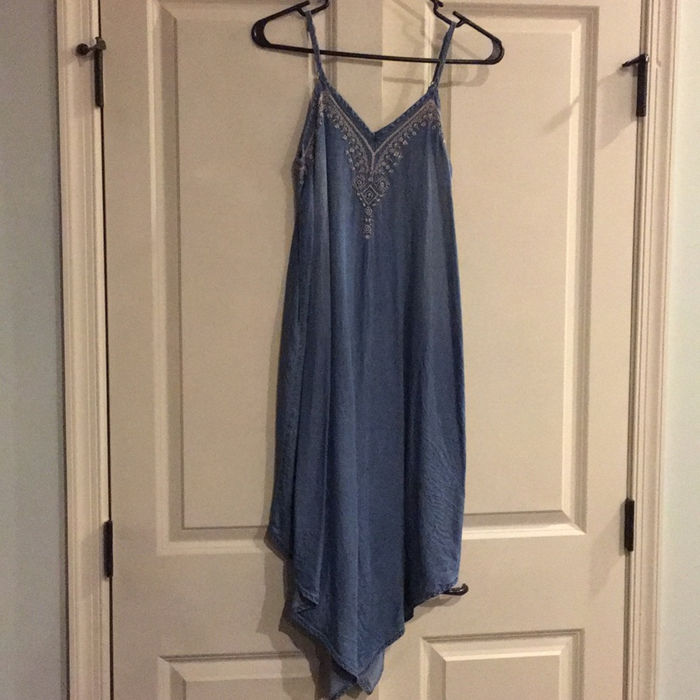 NEW Knox Rose Chambray Handkerchief Midi Dress